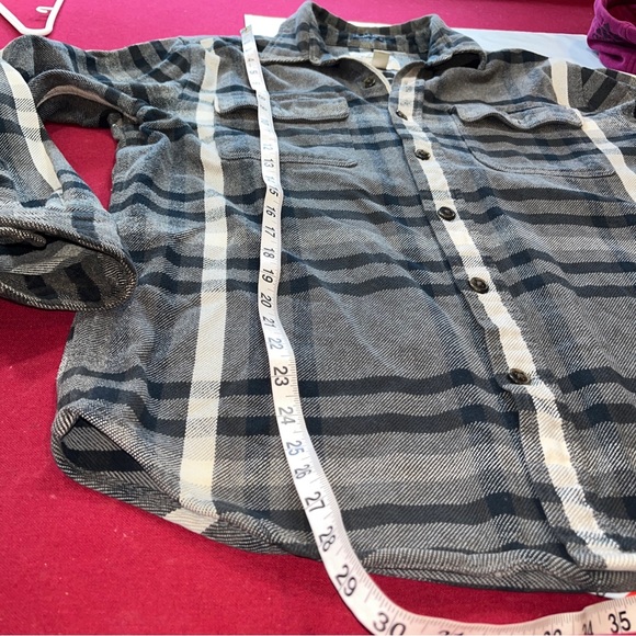 St Johns Bay BLACK GRAY work SHIRT “Classic Fit” heavy plaid FLANNEL Cotton LRG - Picture 3 of 16